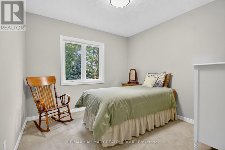 28900489/92-stonemeadow-drive/bridlewood/ottawa/ontario/K2M2M3_22