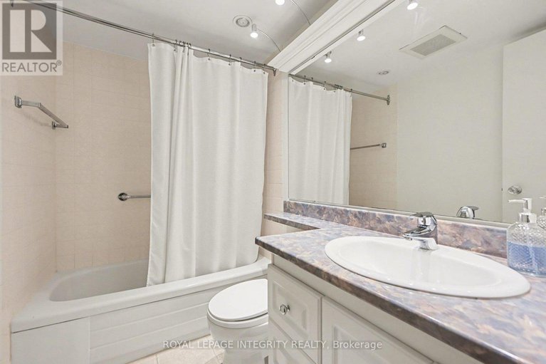 29302409/304-71-somerset-street-w/ottawa-centregolden-triangle/ottawa/ontario/K2P2G2_23