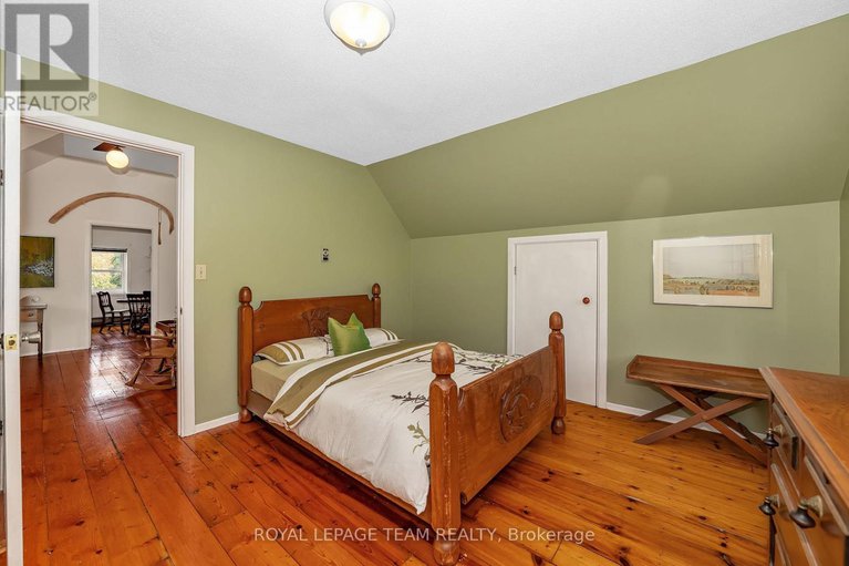 28964776/2307-scrivens-drive/osgoode-twp-north-of-reg-rd-6/ottawa/ontario/K0A2P0_29