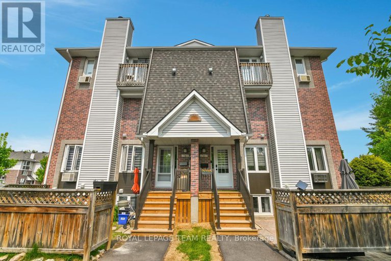 28423856/1-5-timberview-way/westcliffe-estates/ottawa/ontario/K2H9M6_1