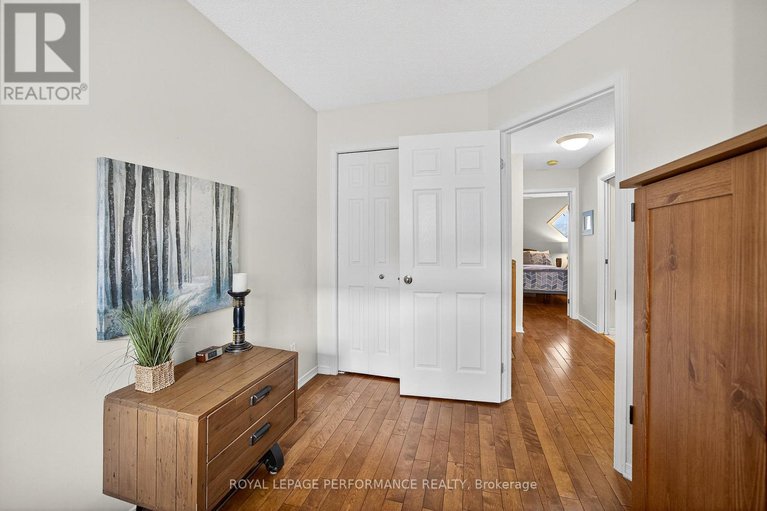 29102849/9-panorama-private/ottawa-west/ottawa/ontario/K1Y4X1_33