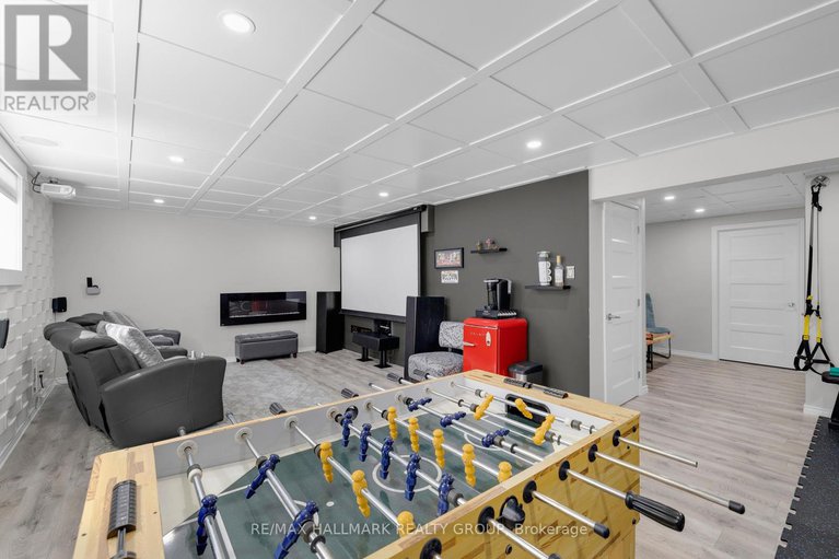 28498847/215-blackhorse-drive/north-grenville-twp-kemptville-south/north-grenville/ontario/K0G1J0_40