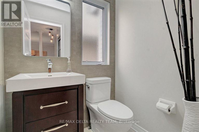 28847378/1971-schroeder-crescent/springridgeeast-village/ottawa/ontario/K4A4P7_23