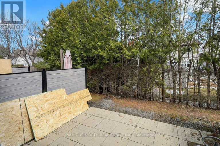 29578151/23-pixley-private/riverview-park/ottawa/ontario/K1G4C3_41