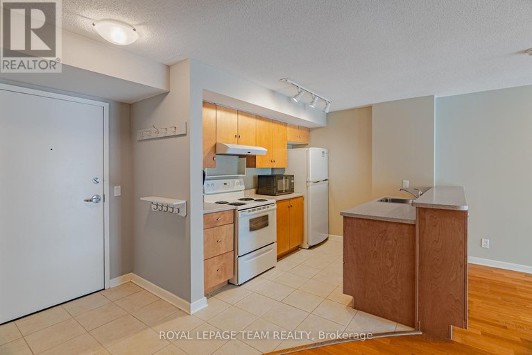 28816590/804-138-somerset-street-w/ottawa-centregolden-triangle/ottawa/ontario/K2P0A3_7