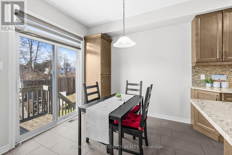 29655323/27-orange-blossom-private/blossom-parkleitrim/ottawa/ontario/K1T0M9_13