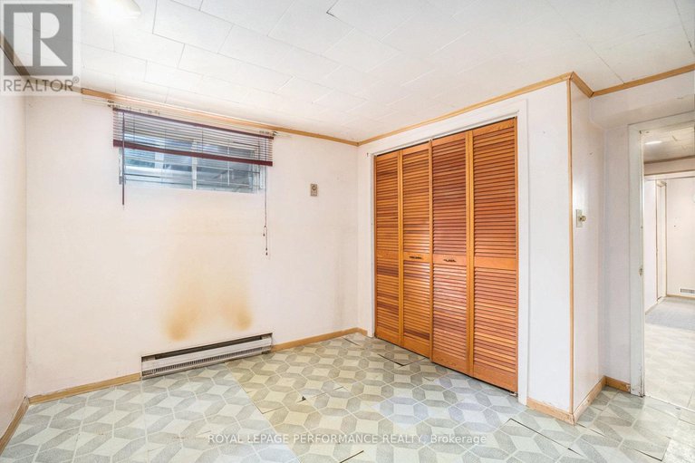 28840950/345-lemoine-street/vanier/ottawa/ontario/K1L6T7_16