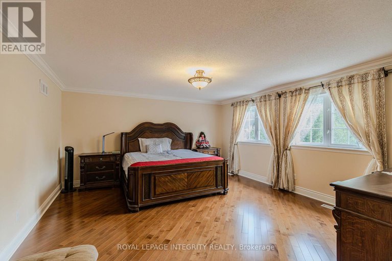 28715997/313-eckerson-avenue/stittsville-south/ottawa/ontario/K2S0K8_25