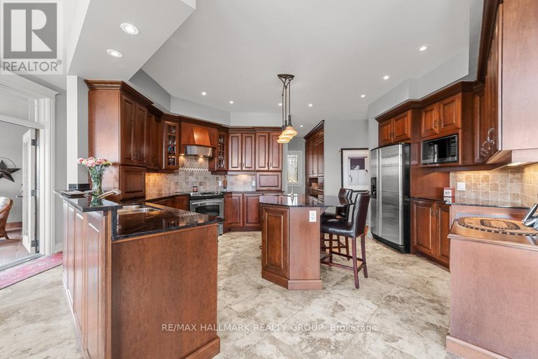 29230411/6980-mansfield-road/btwn-franktown-rd-fallowfield-rd/ottawa/ontario/K2S1B8_16