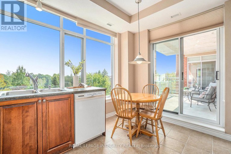 29131274/704-136-darlington-private/hunt-clubwestern-community/ottawa/ontario/K1V0X6_16