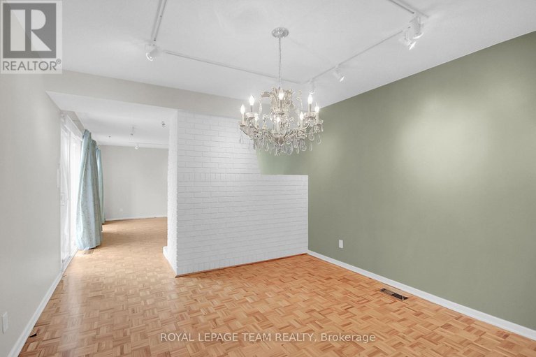 29060164/26-jackson-court/beaverbrook/ottawa/ontario/K2K1B7_13