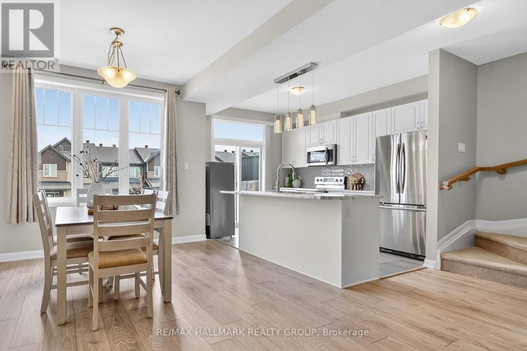 29577723/58-teelin-circle/half-moon-bay/ottawa/ontario/K2J6T9_15