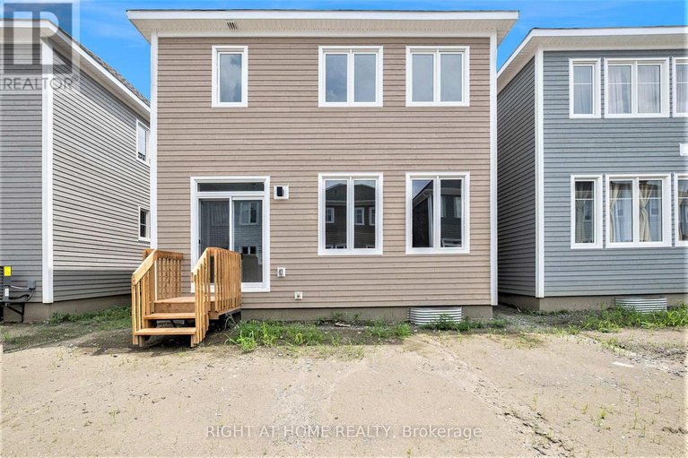 29203481/73-hackamore-crescent/goulbourn-twp-from-franktown-rdsouth-to-rideau/ottawa/ontario/K0A2Z0_26