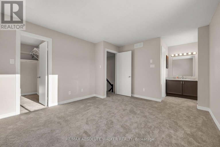 29427977/1538-briarfield-crescent/fallingbrookridgemount/ottawa/ontario/K4A1Z9_23