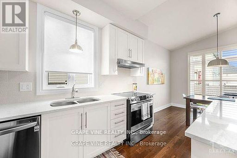 29001387/862-oat-straw-way/leitrim/ottawa/ontario/K1T0M2_11