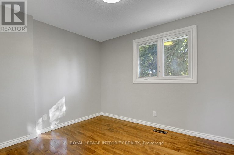 29057303/1142-elmlea-drive/beacon-hill-south/ottawa/ontario/K1J6V9_15