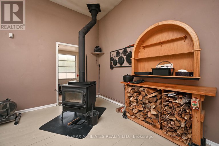 28432500/45-george-street/lanark-highlands-lanark-village/lanark-highlands/ontario/K0G1K0_33