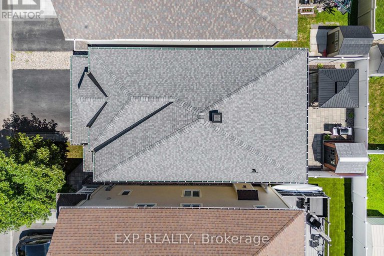 29070319/233-rivertree-street/emerald-meadowstrailwest/ottawa/ontario/K2M0J4_32