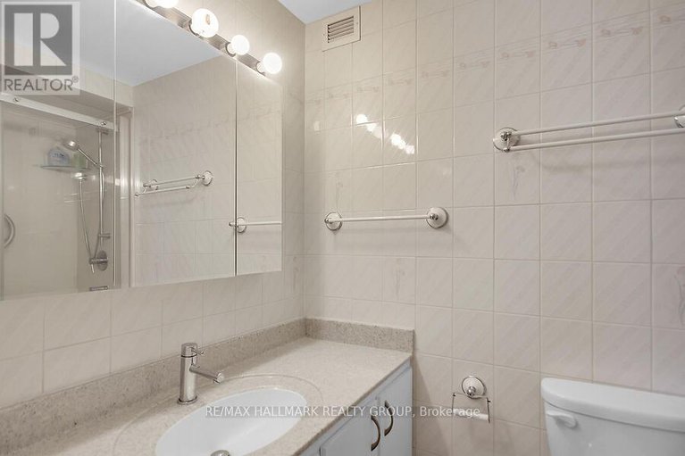 28608351/410-1081-ambleside-drive/woodroffe/ottawa/ontario/K2B8C8_21