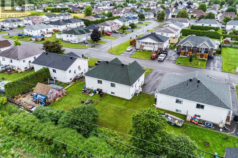 28598494/1013-jacynthe-street/hawkesbury/hawkesbury/ontario/K6A3V9_11