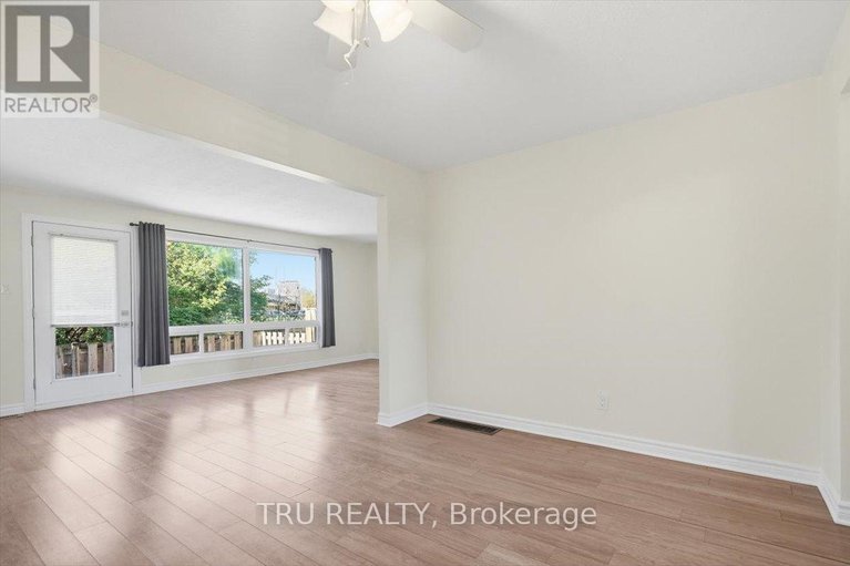 29105499/302-2290-cotters-crescent/windsor-park-village/ottawa/ontario/K1V8Y6_12