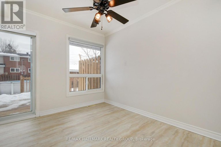 29245536/2223-martha-avenue/hawthorne-meadows/ottawa/ontario/K1G1K8_6