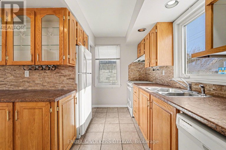 29374555/87-king-george-street/overbrookcastle-heights/ottawa/ontario/K1K1V4_7