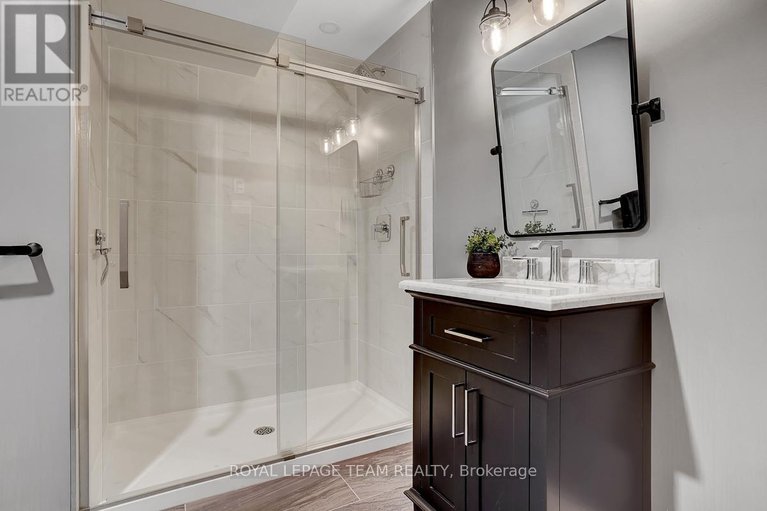 29659407/39-crosspointe-avenue/barrhaven-east/ottawa/ontario/K2G6N4_24