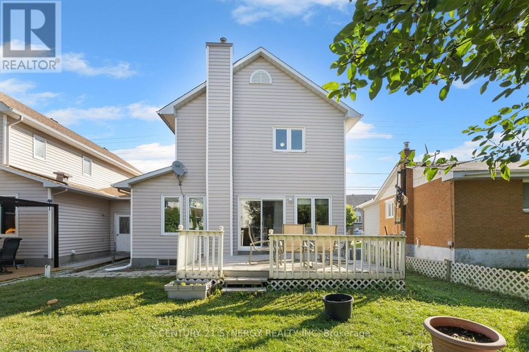 28834728/2034-frank-bender-street/chateauneuf/ottawa/ontario/K1C1M7_24