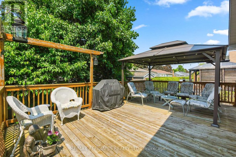 28426822/176-topaze-crescent/town-of-rockland/clarence-rockland/ontario/K4K0E2_45