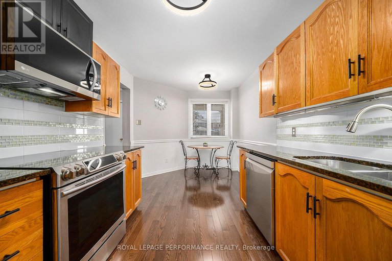 28992405/29-hummingbird-crescent/cedargrovefraserdale/ottawa/ontario/K2J3A5_8