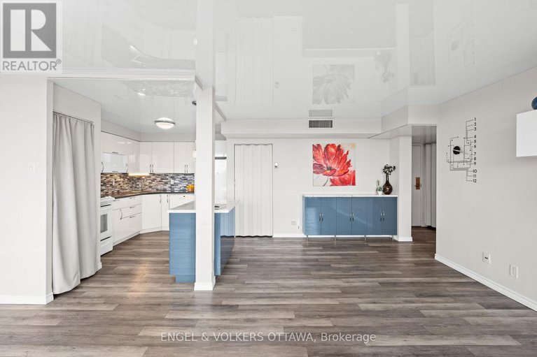 29026239/1007-1195-richmond-road/woodroffe/ottawa/ontario/K2B8E4_13