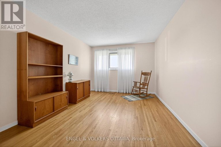 28865549/29-milne-crescent/beaverbrook/ottawa/ontario/K2K1H7_36