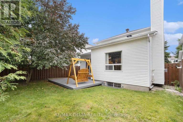 28529206/664-arc-en-ciel-street/fallingbrookgardenway-south/ottawa/ontario/K4A3H8_31