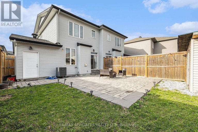 28298668/64-watershield-ridge/longfields/ottawa/ontario/K2J5A4_18
