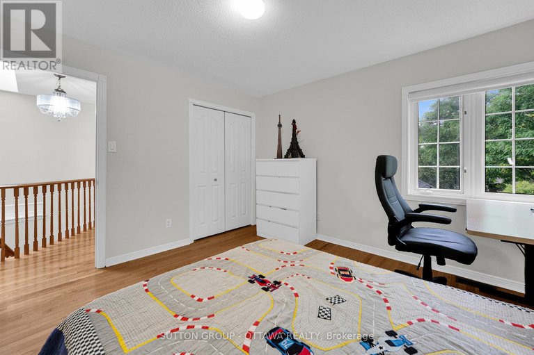 28625927/8-dunn-street/beaverbrook/ottawa/ontario/K2K3J8_31