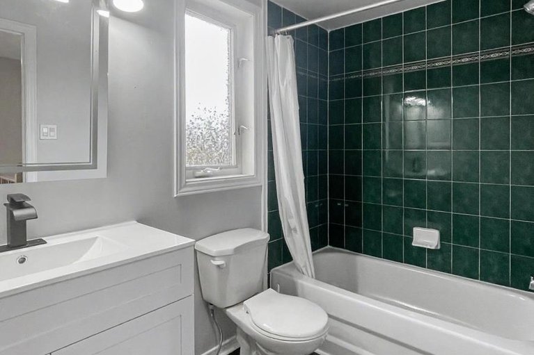 29563747/4218-owl-valley-drive-w/riverside-southgloucester-glen/ottawa/ontario/K1V1N7_15