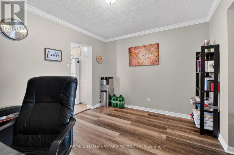 29639215/257-3310-southgate-road/south-keys/ottawa/ontario/K1V8X4_9