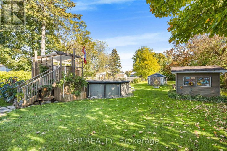 28642527/93-high-street/vankleek-hill/champlain/ontario/K6A1B4_25