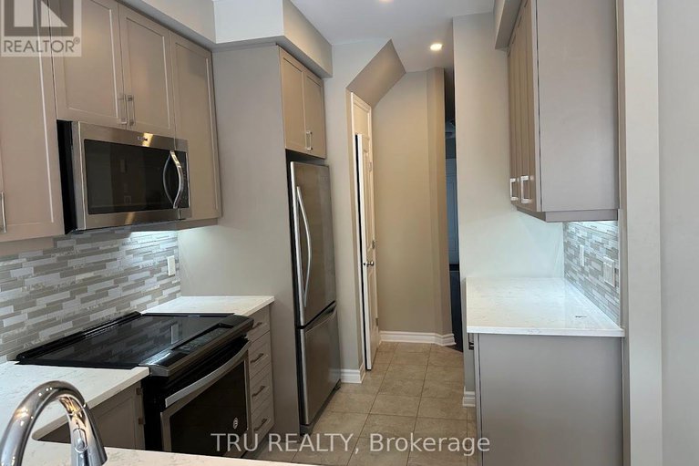 29338433/130-eric-maloney-way/blossom-parkkemp-parkfindlay-creek/ottawa/ontario/K1T0R1_18