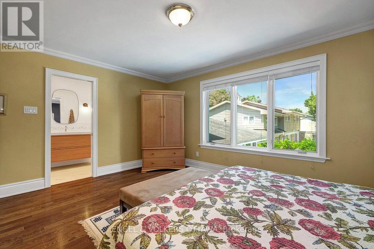28902931/3-mohawk-crescent/bruce-farmgraham-parkqualicumbellands/ottawa/ontario/K2H7G7_28