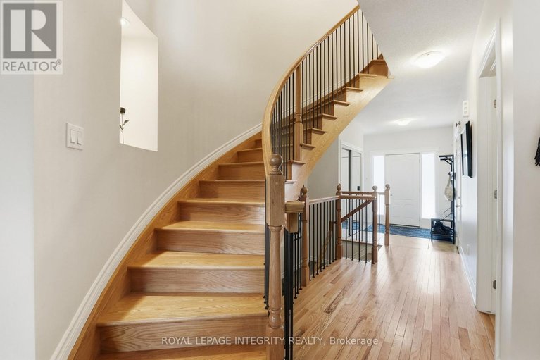 29672096/1036-marconi-avenue/morgans-grantsouth-march/ottawa/ontario/K2W0C8_6