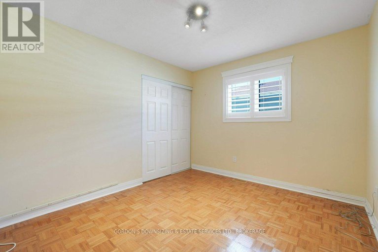 29039084/30-chickasaw-crescent/bridlewood/ottawa/ontario/K2M1M5_31