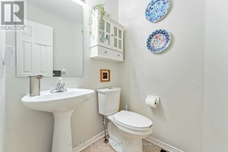 28384628/1532-duplante-avenue/fallingbrookpineridge/ottawa/ontario/K4A3Z2_6