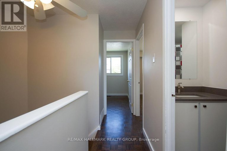 28266606/d-3-spring-grove-lane/pheasant-run/ottawa/ontario/K2J2C5_26