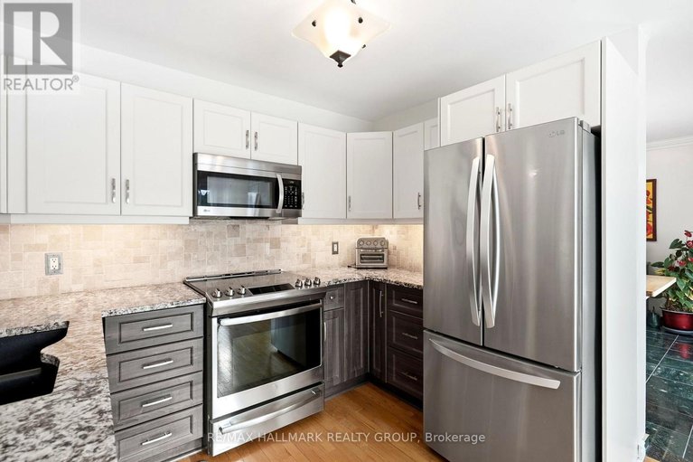 29419455/552-wilkie-drive/fallingbrookpineridge/ottawa/ontario/K4A1M7_13