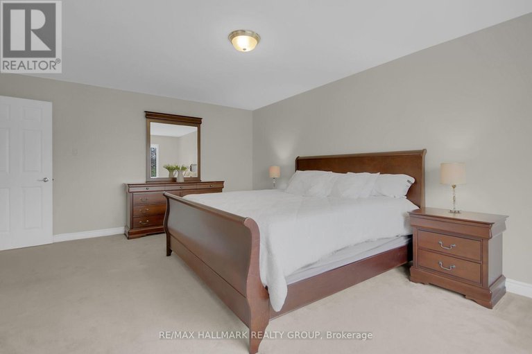28324389/138-shaughnessy-crescent/kanata-lakesheritage-hills/ottawa/ontario/K2K2N3_36