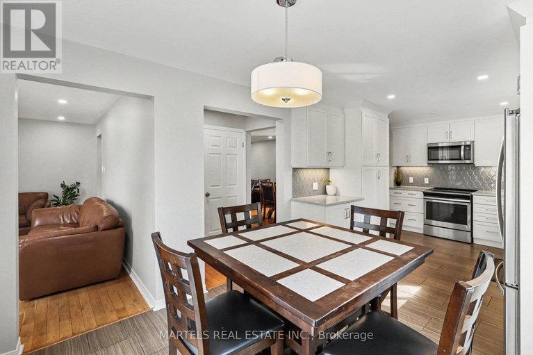 29654525/1113-saint-emmanuel-terrace/convent-glen-north/ottawa/ontario/K1C2J6_6