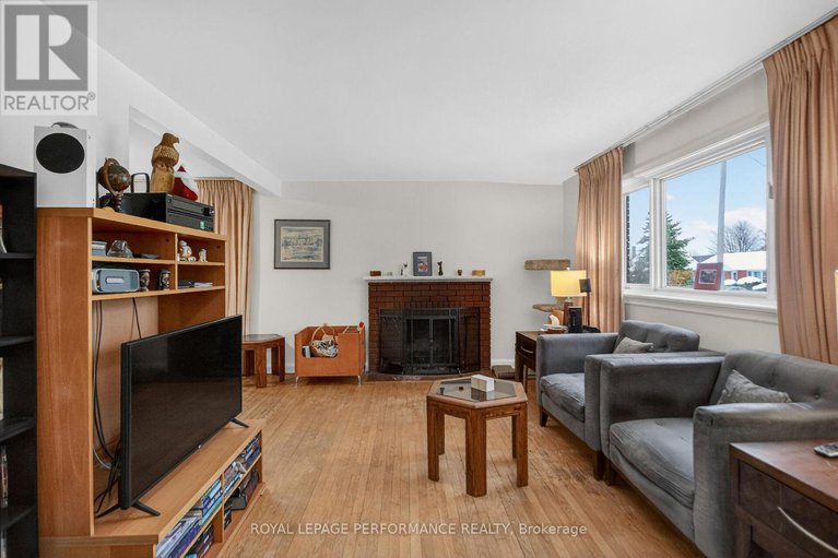 29195937/19-mowat-street/carson-grove/ottawa/ontario/K1J6R1_7