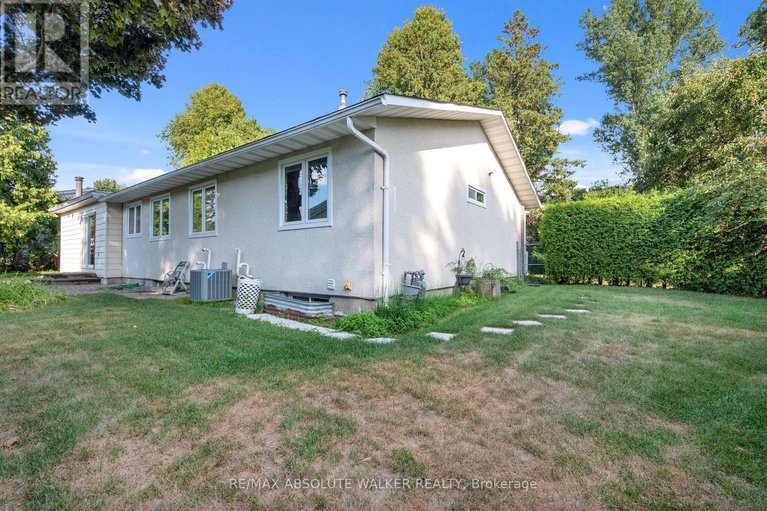 28746001/1439-metz-crescent/carson-meadows/ottawa/ontario/K1K3Z9_45